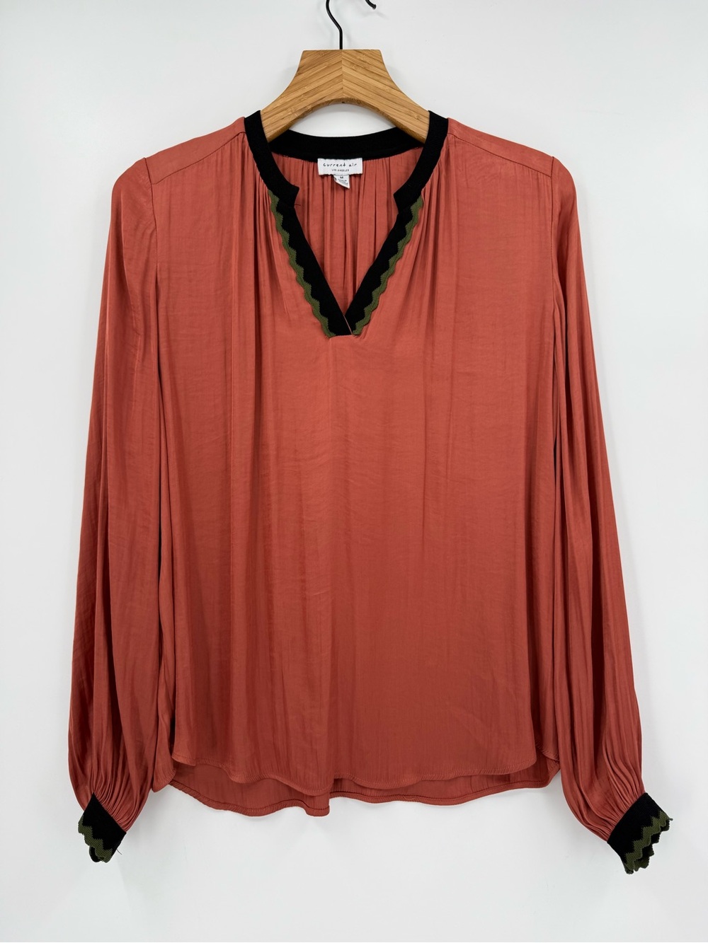 Anthropologie Current Air Silky Constrast Trim V-Neck Long Sleeve Blouse Size M